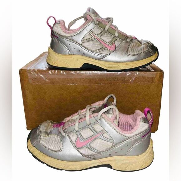 Girls Nike INF LIT Attest Shoes Size 9c - Picture 1 of 6